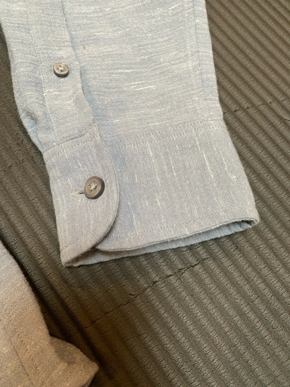 Club Monaco Men’s Light Blue Button Up Long-Sleeve Shirt, Small - Picture 4 of 13